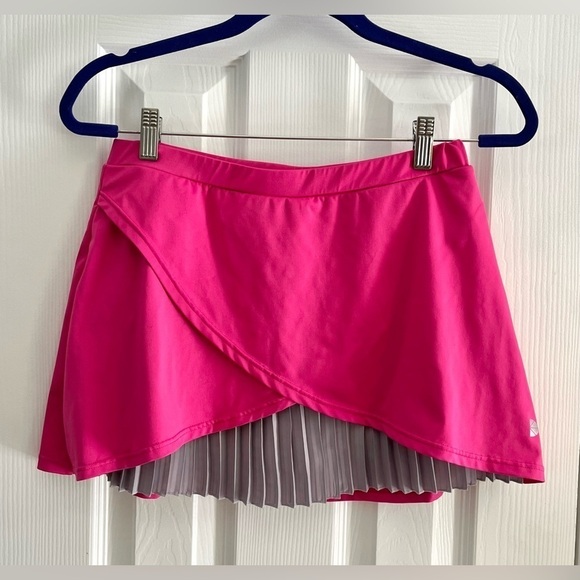 pure lime Pants - Pure Lime hot pink/gray pleated tennis skort- Size Medium